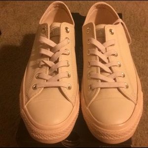 Converse - Brand New